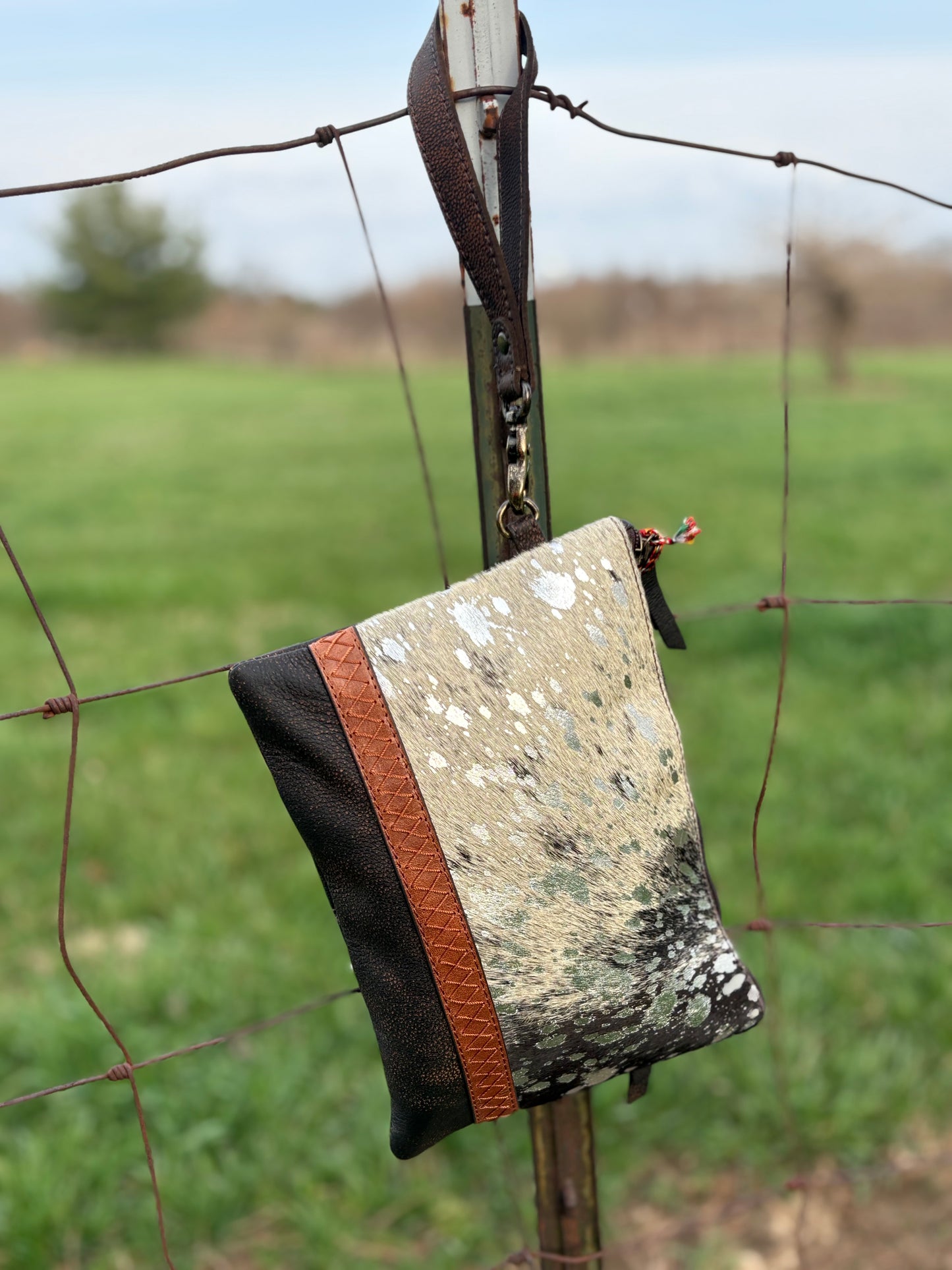 Myra Maverick Clutch Pouch
