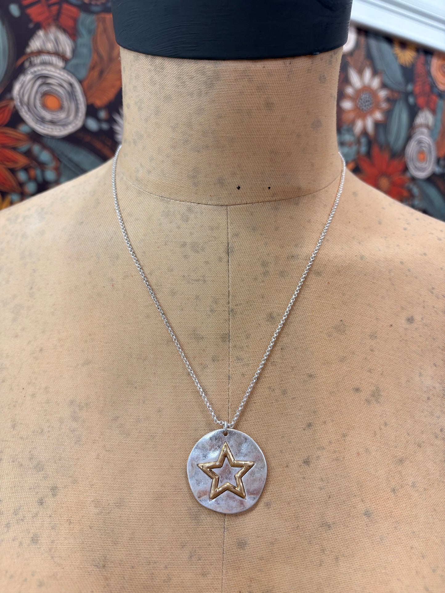 Star Struck Pendant Necklace