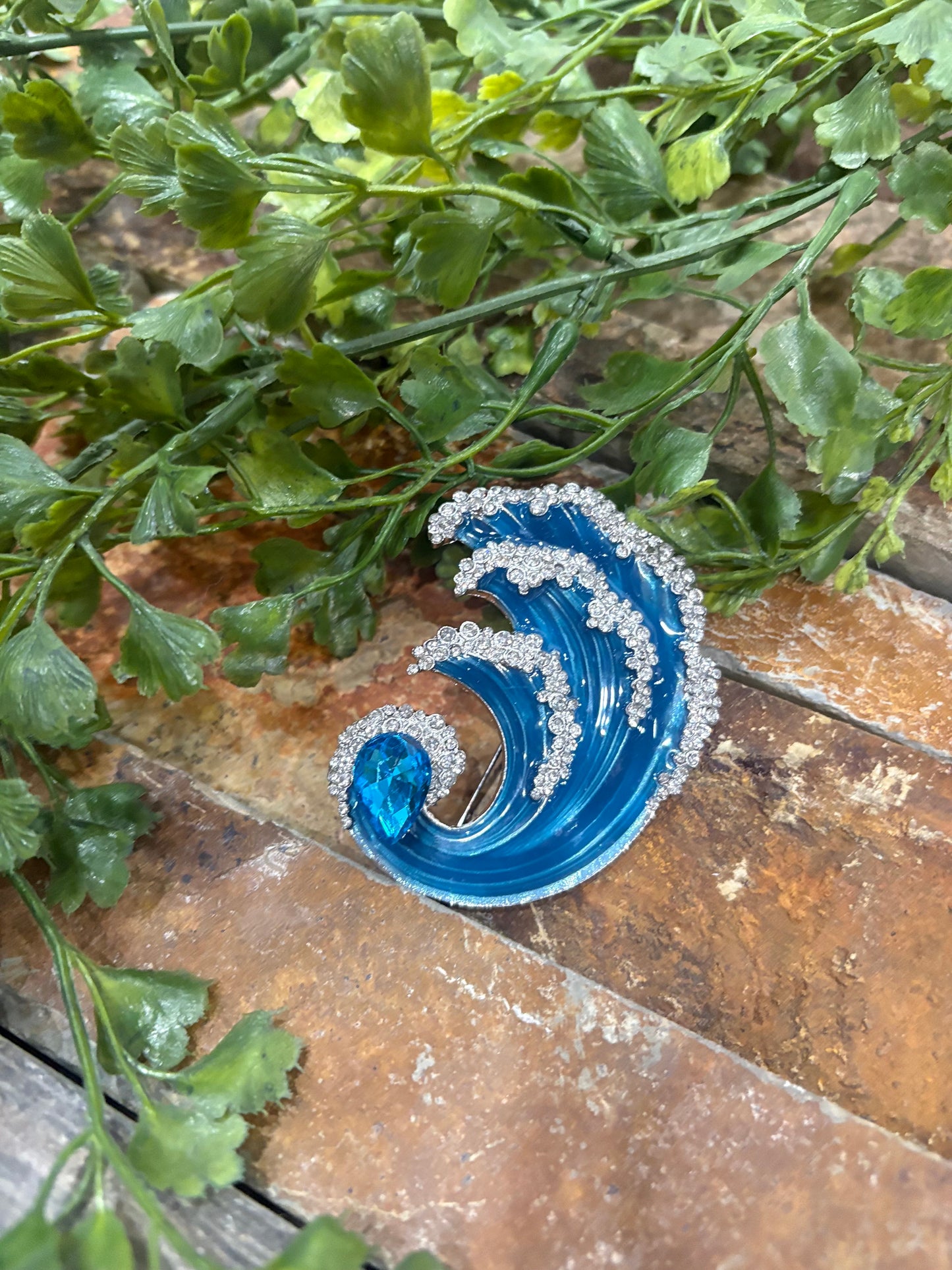 Rhinestone Enamel Wave Brooch