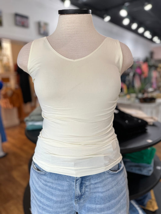 Basic Instincts Reversible Seamless Smoothing Tank ~ Ivory