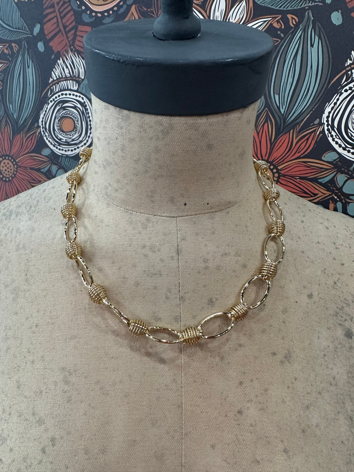 Off The Rails Chain Link Necklace