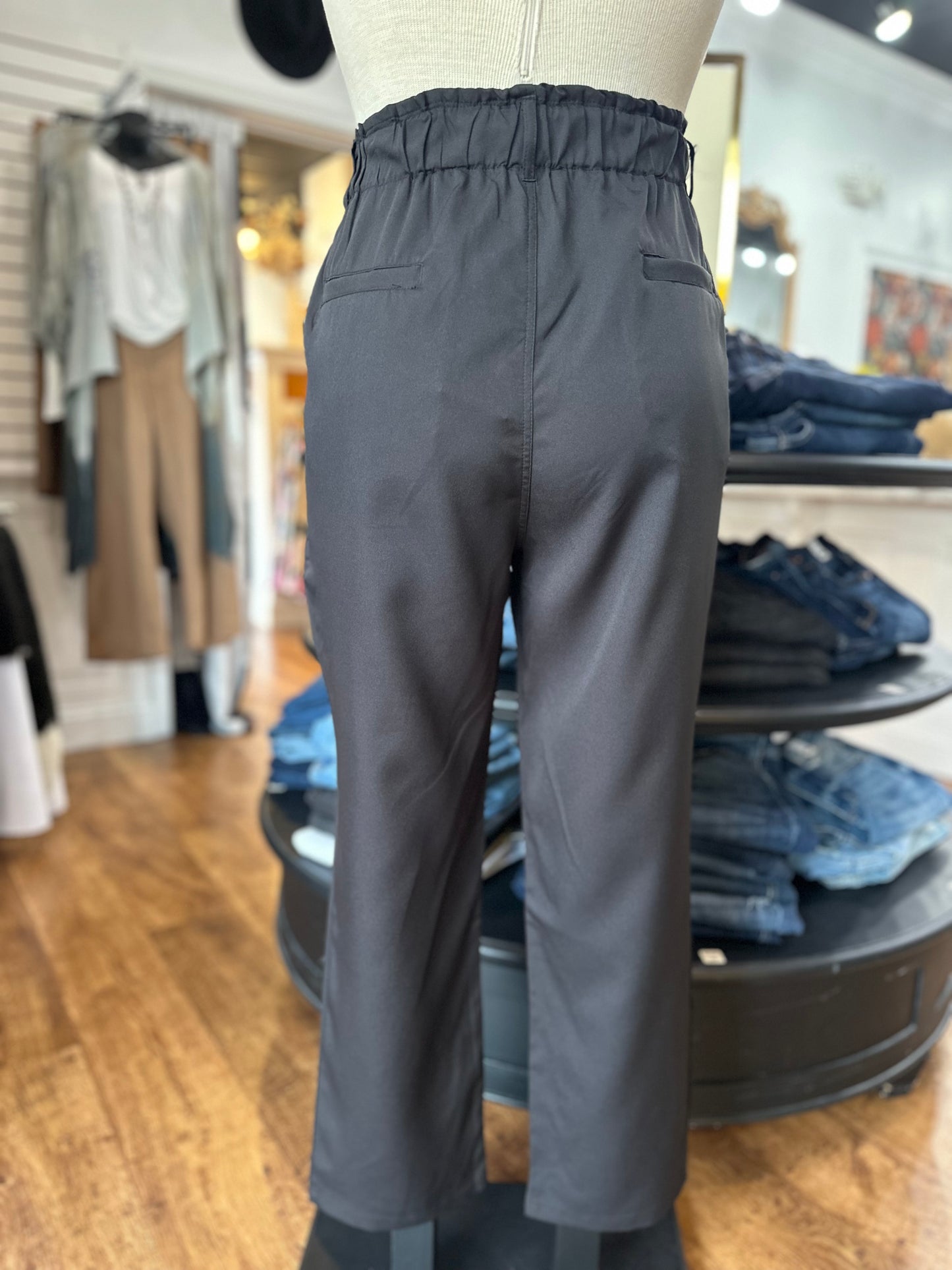 Run The Show Straight Pants ~ Black