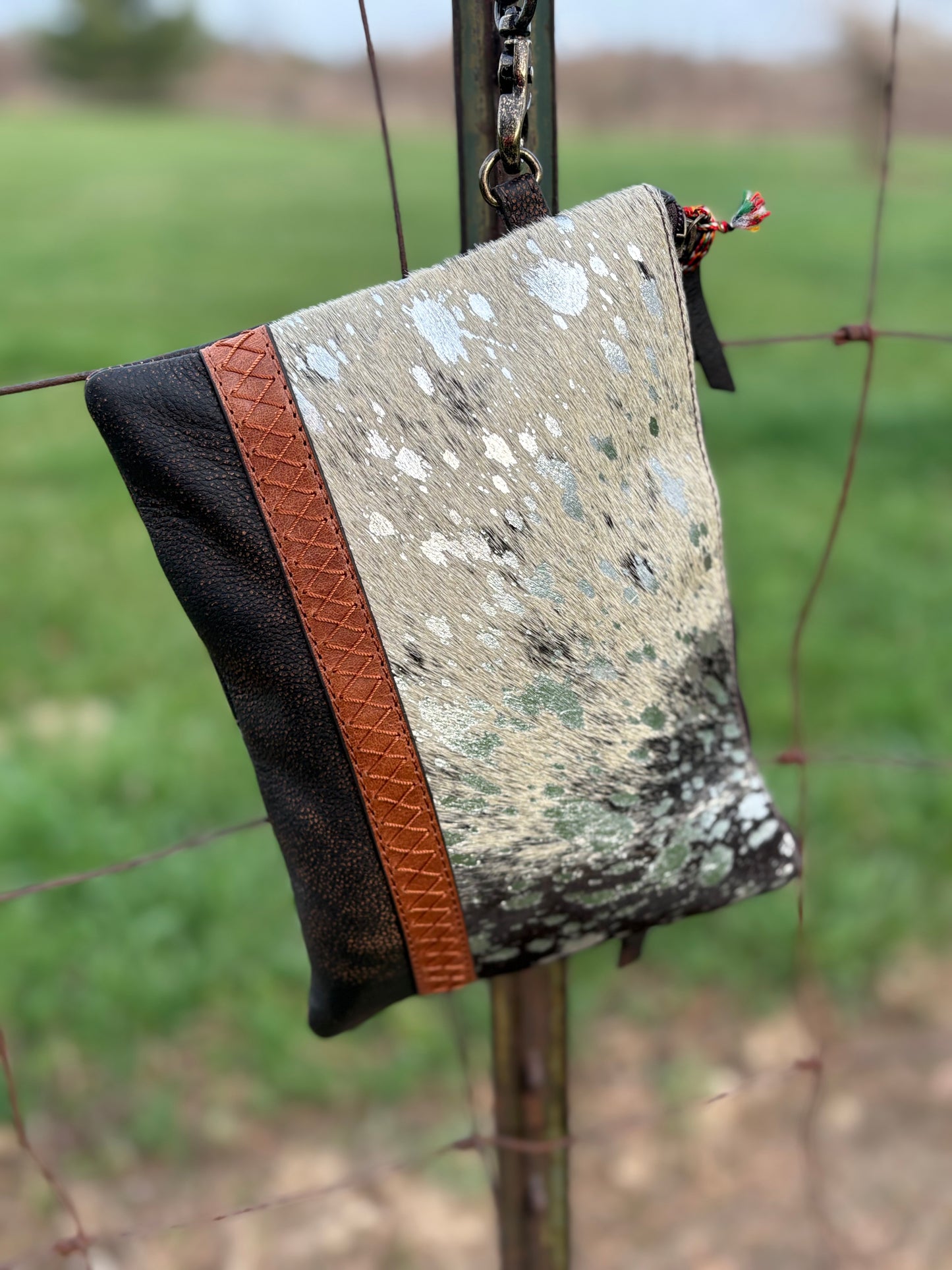Myra Maverick Clutch Pouch