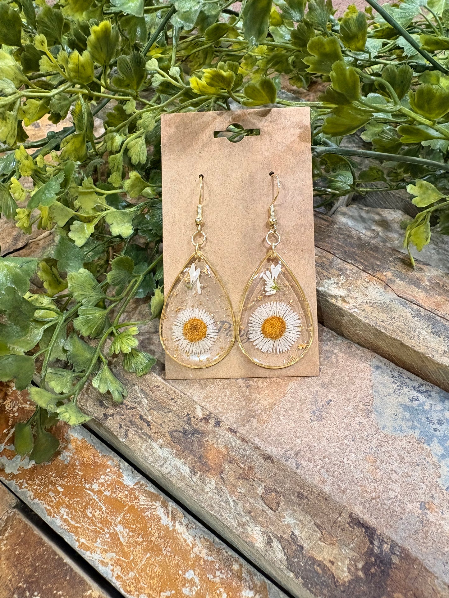 Meadow Memory Dried Flower Earrings