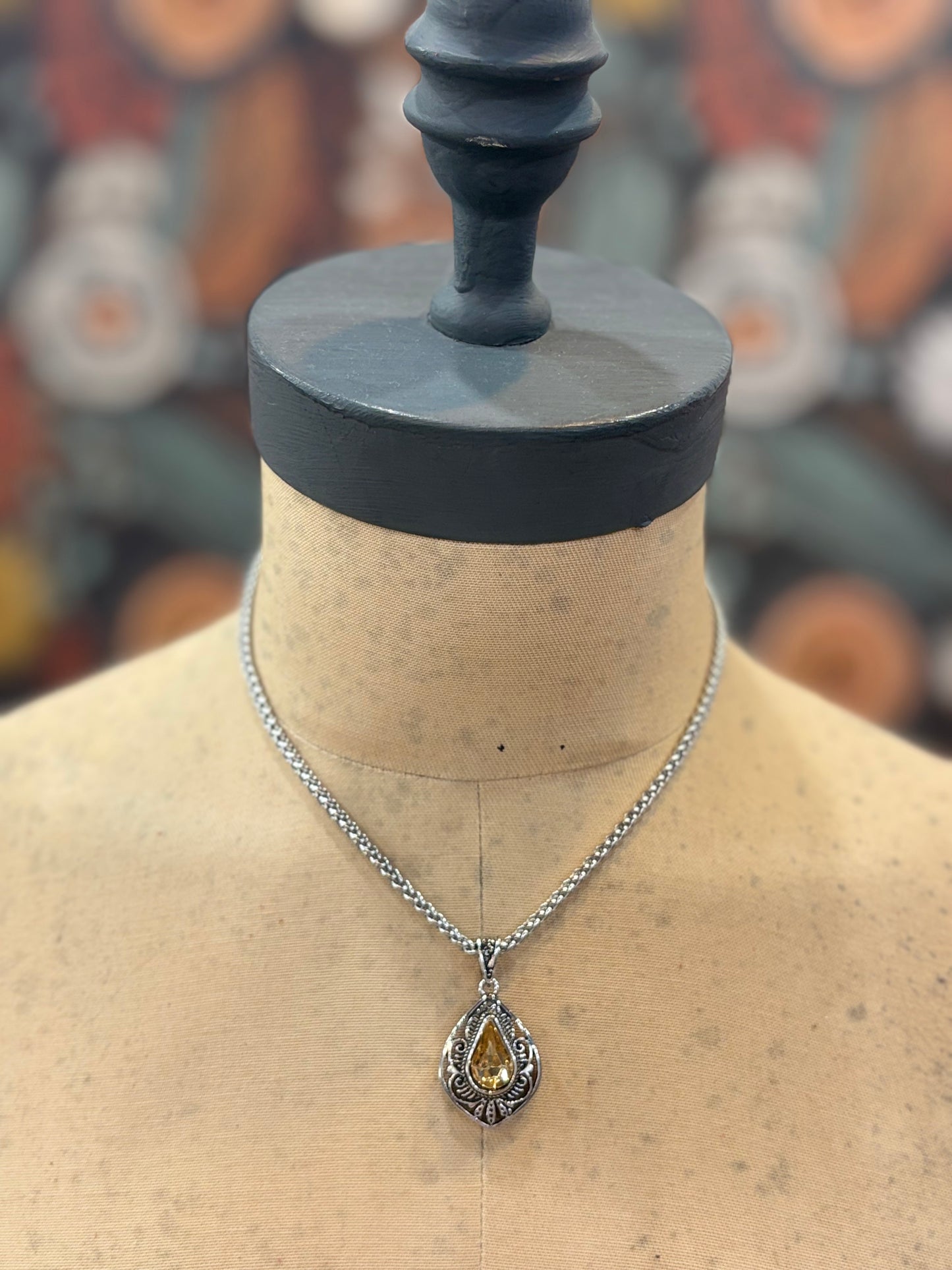 Perfect Golden Glow Necklace