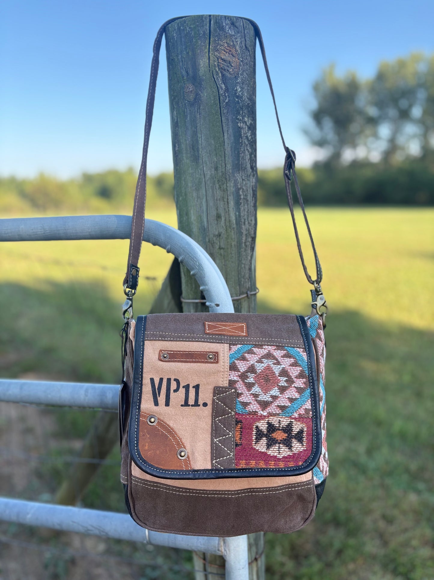 Myra Southwest Bound VP11 Shoulder Bag