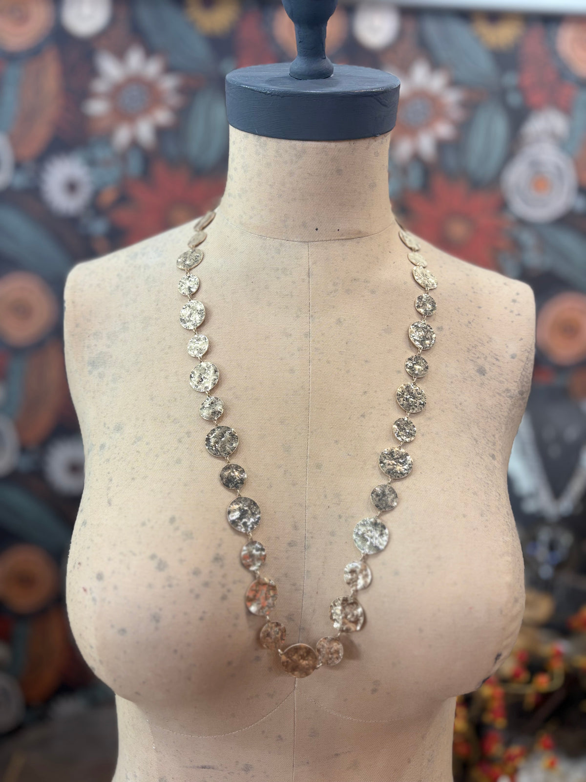 Making A Scene Hammered Disc Necklace