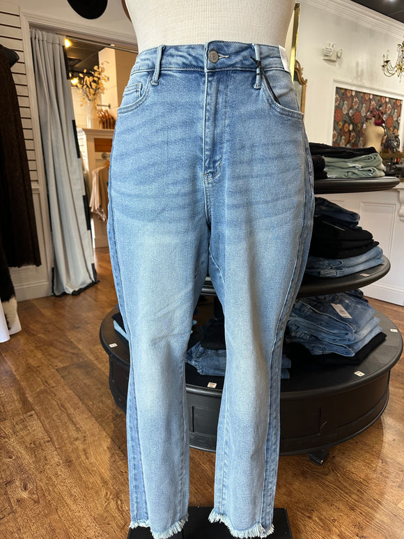 Judy Blue High Waist Vintage Wash Jean ~ COLLINS