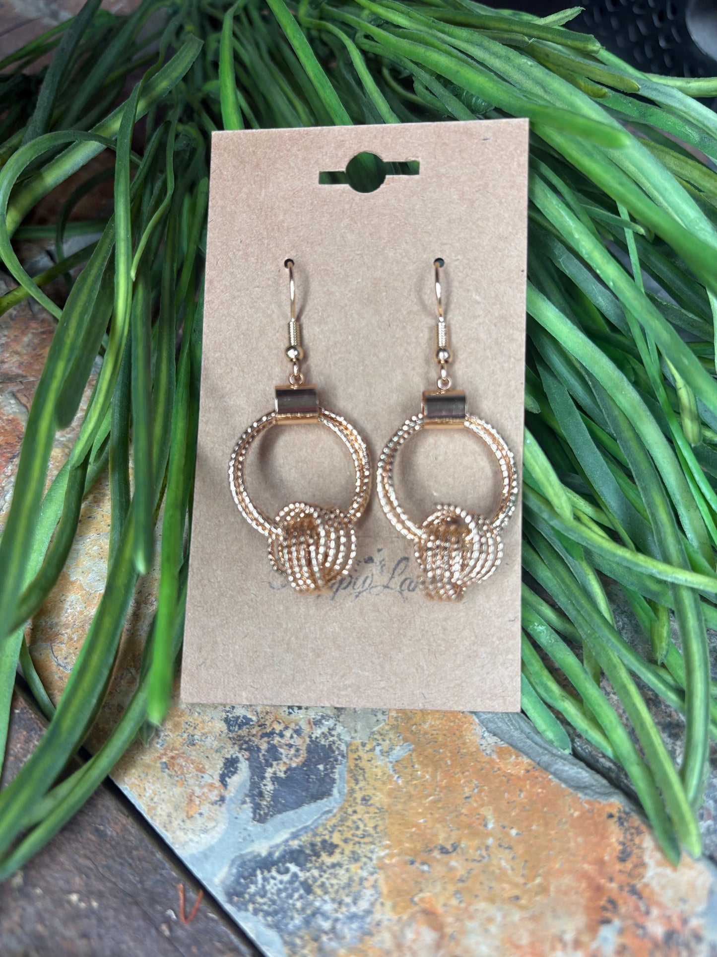 Effortless Knot Dangle Earrings - Gold
