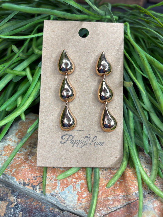 Raindrops Keep Falling Earrings - Gold