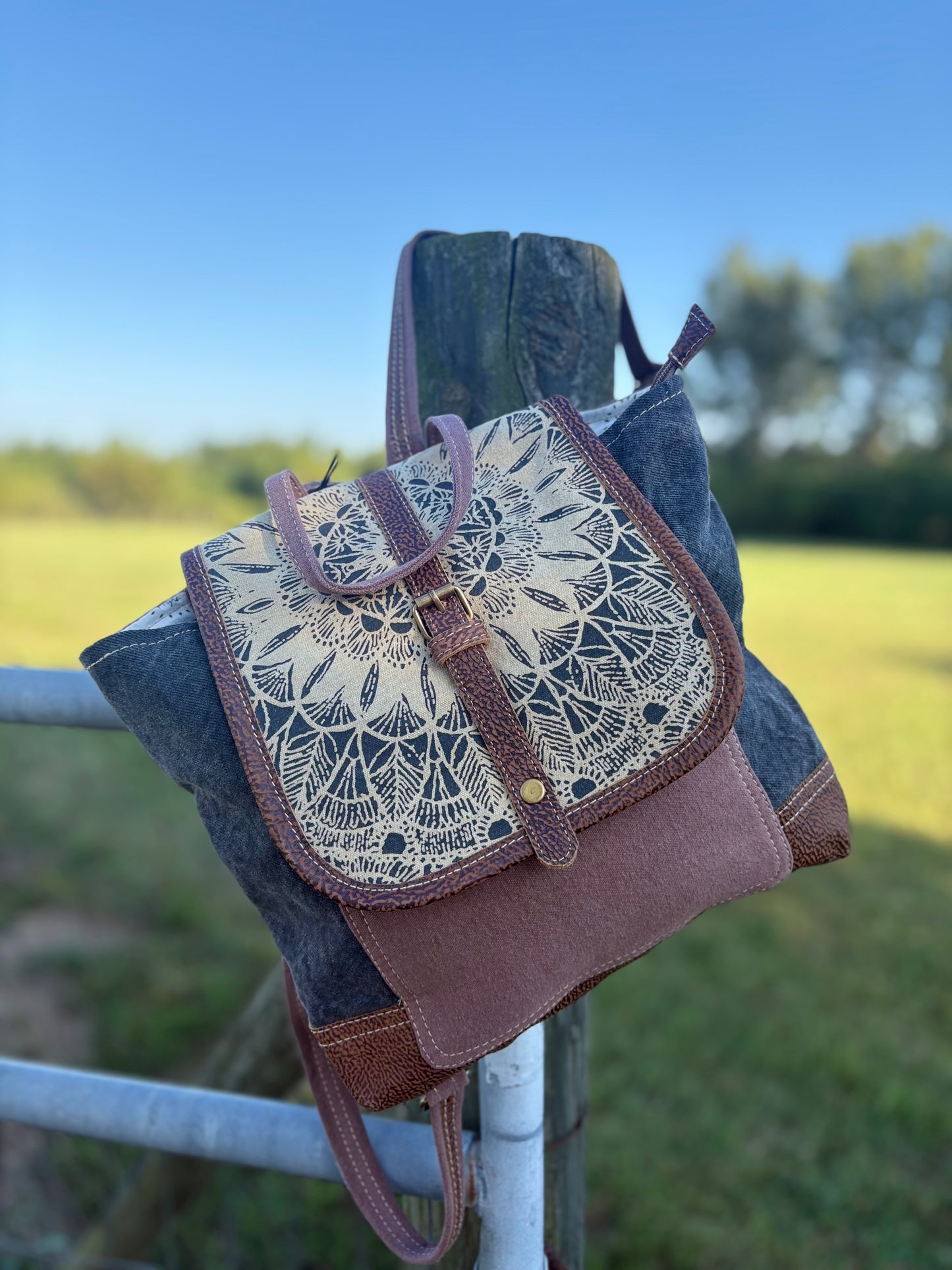 Myra Daisy Delight Backpack Bag