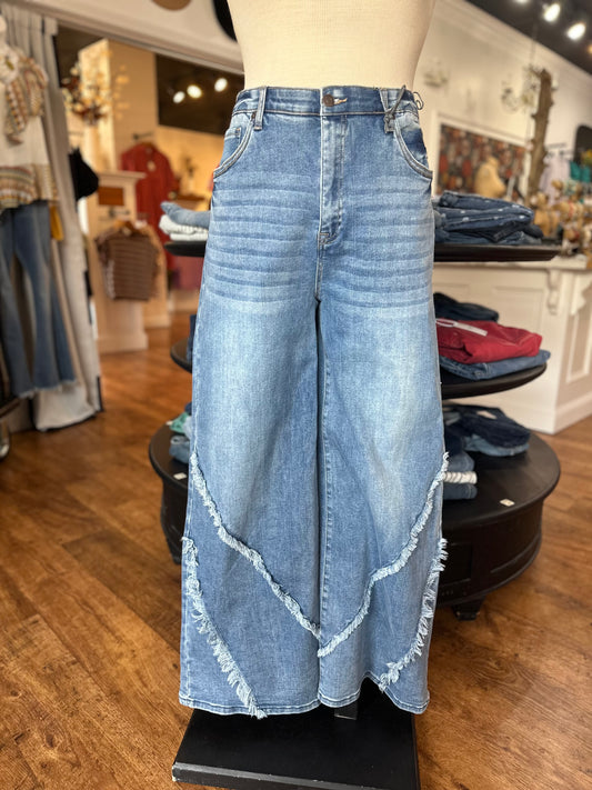 Mid Rise Wide Leg Frayed Seam Jeans ~ MOLLY