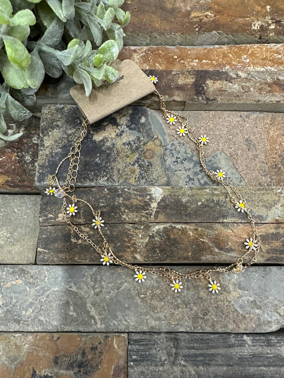 Gilded Blooms Daisy Necklace ~ Gold