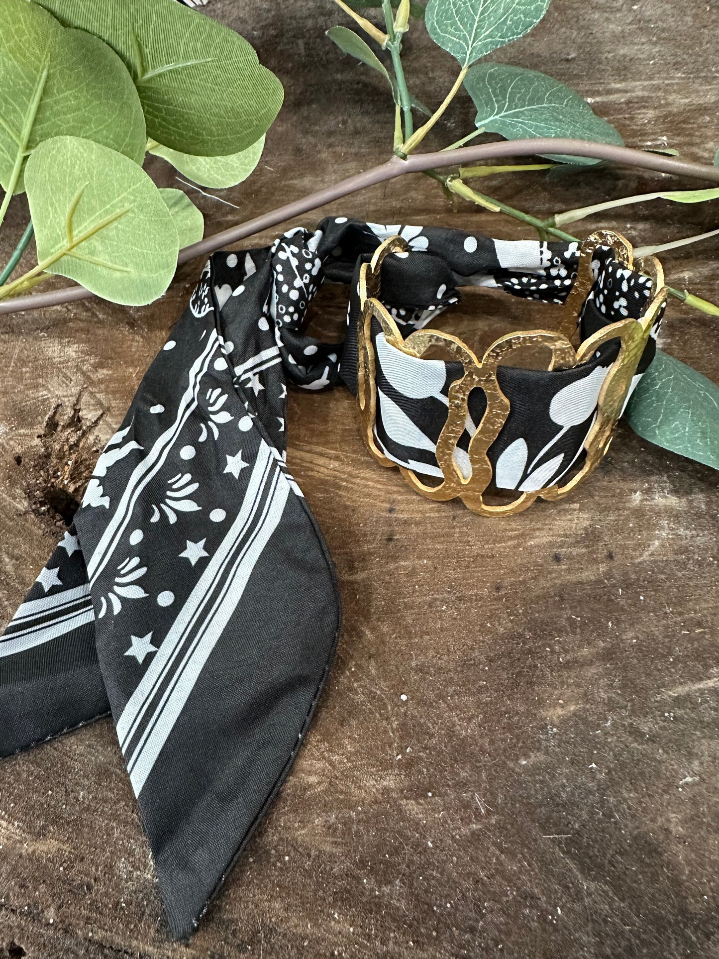 Needing More Scarf Bracelet ~ Black