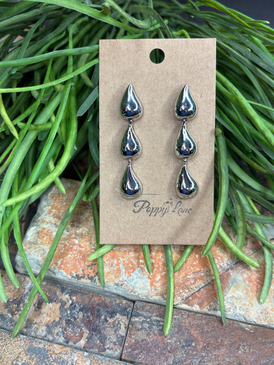 Raindrops Keep Falling Earrings - Silver