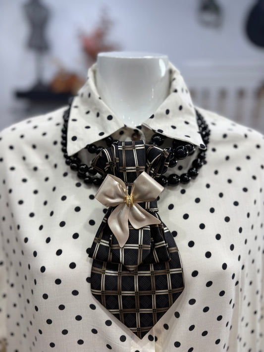 Simply Elegant Necktie Necklace Accessory / Black / Vintage Bow Brooch