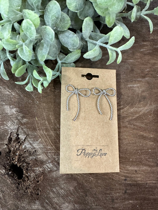 Pretty Little Things Bow Earrings ~ Silver