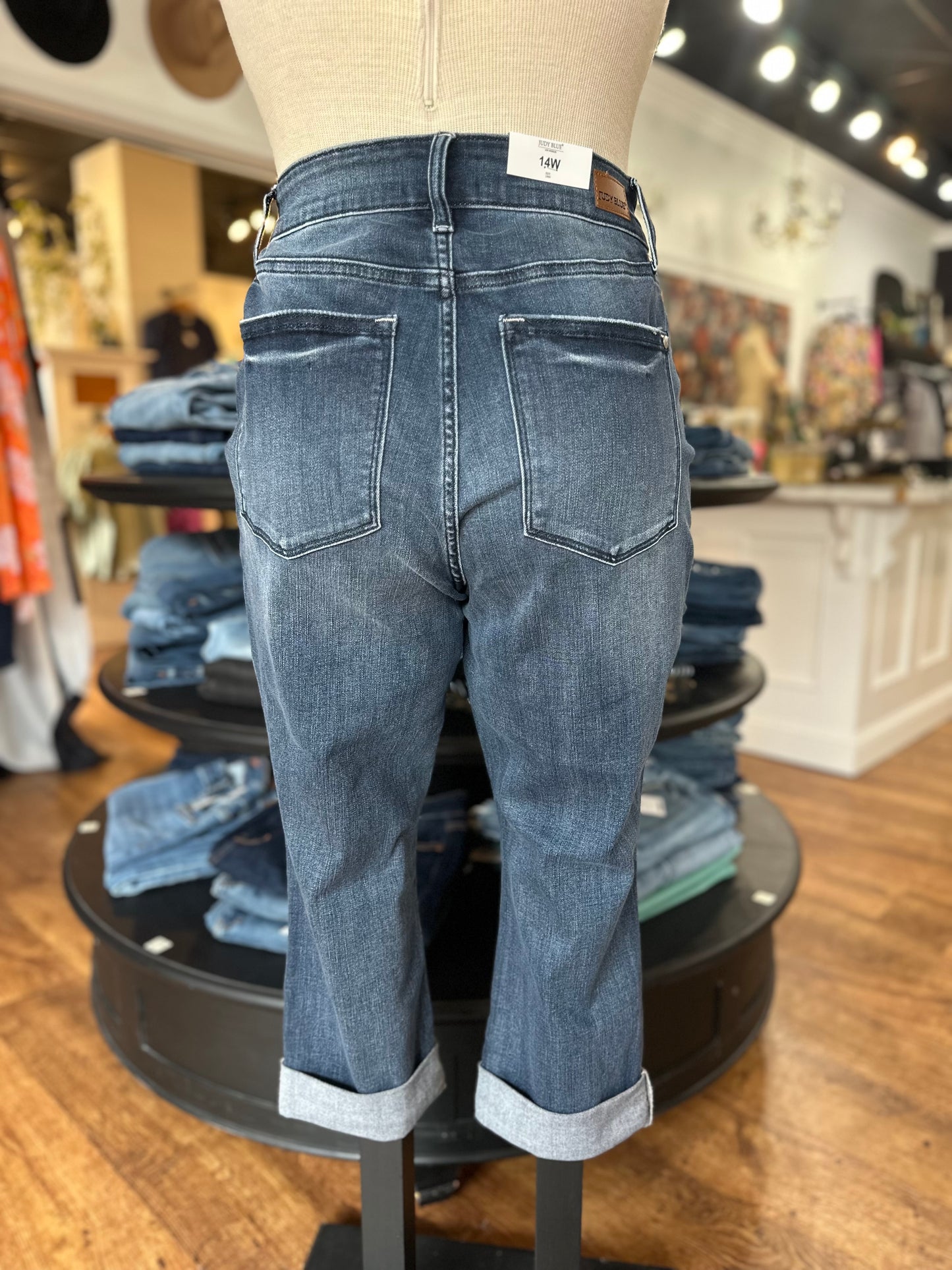 Judy Blue Dark Wash Cuffed Capri ~ NATALIA