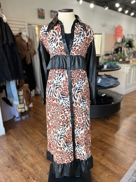 Bold And Brillant Animal Print Kimono