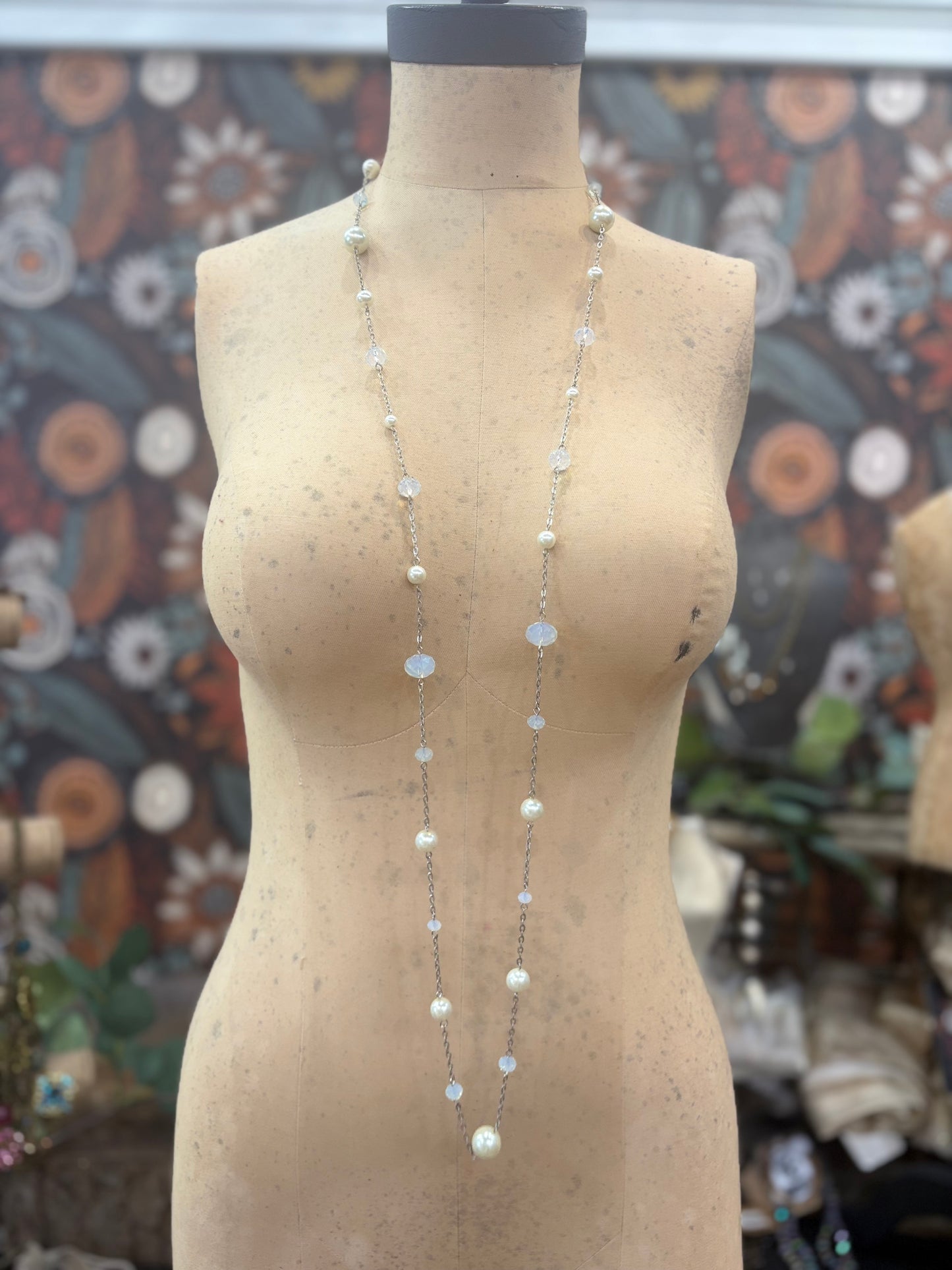 Misty Pearl Necklace
