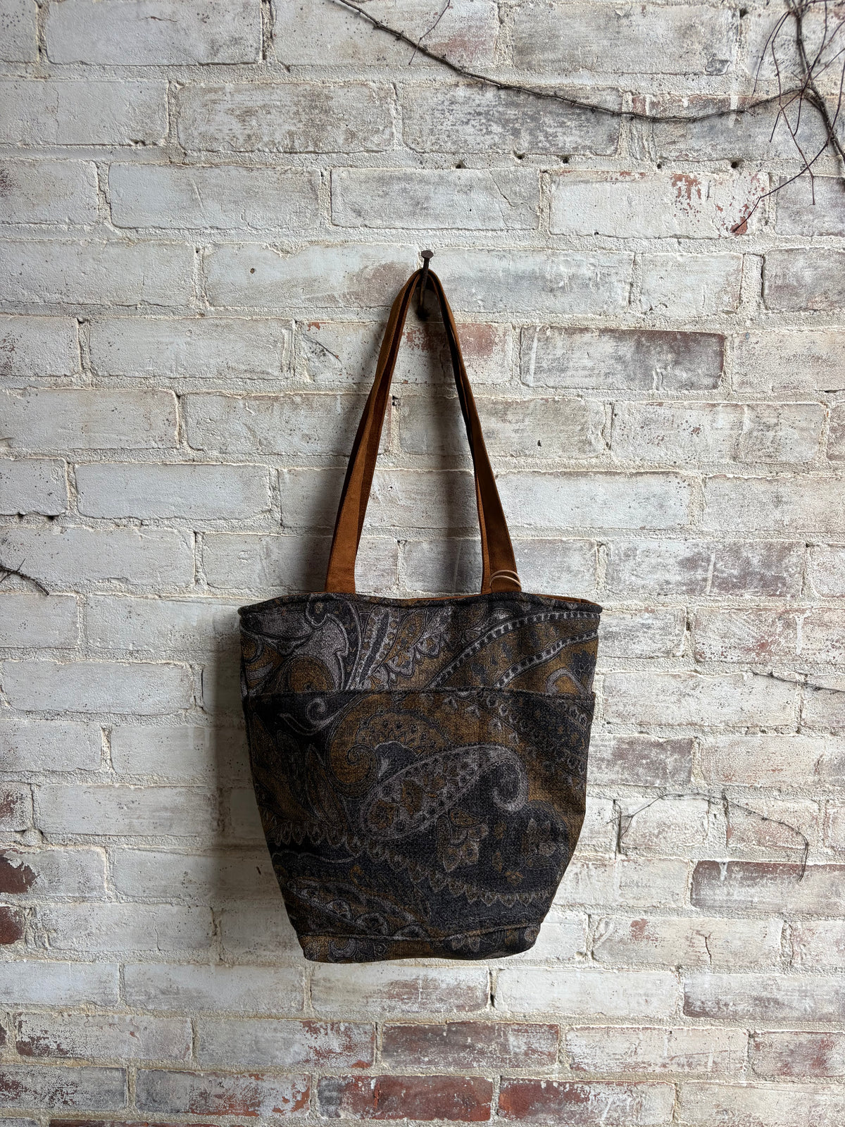 Atenti Chester Bon Bucket Handbag / Project Bag