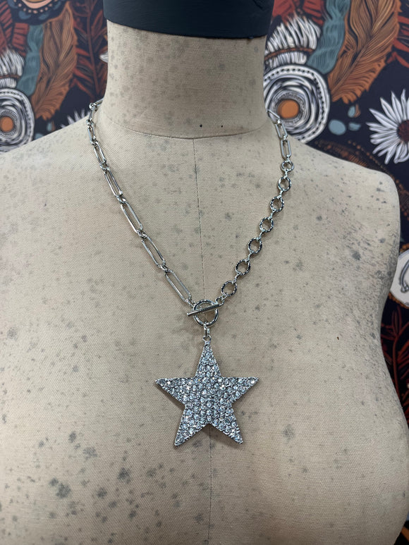 Rhinestone Star Pendant/Silver Necklace