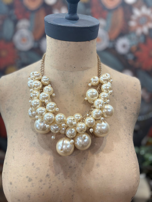 Pillow of Pearls Necklace & Earring Set
