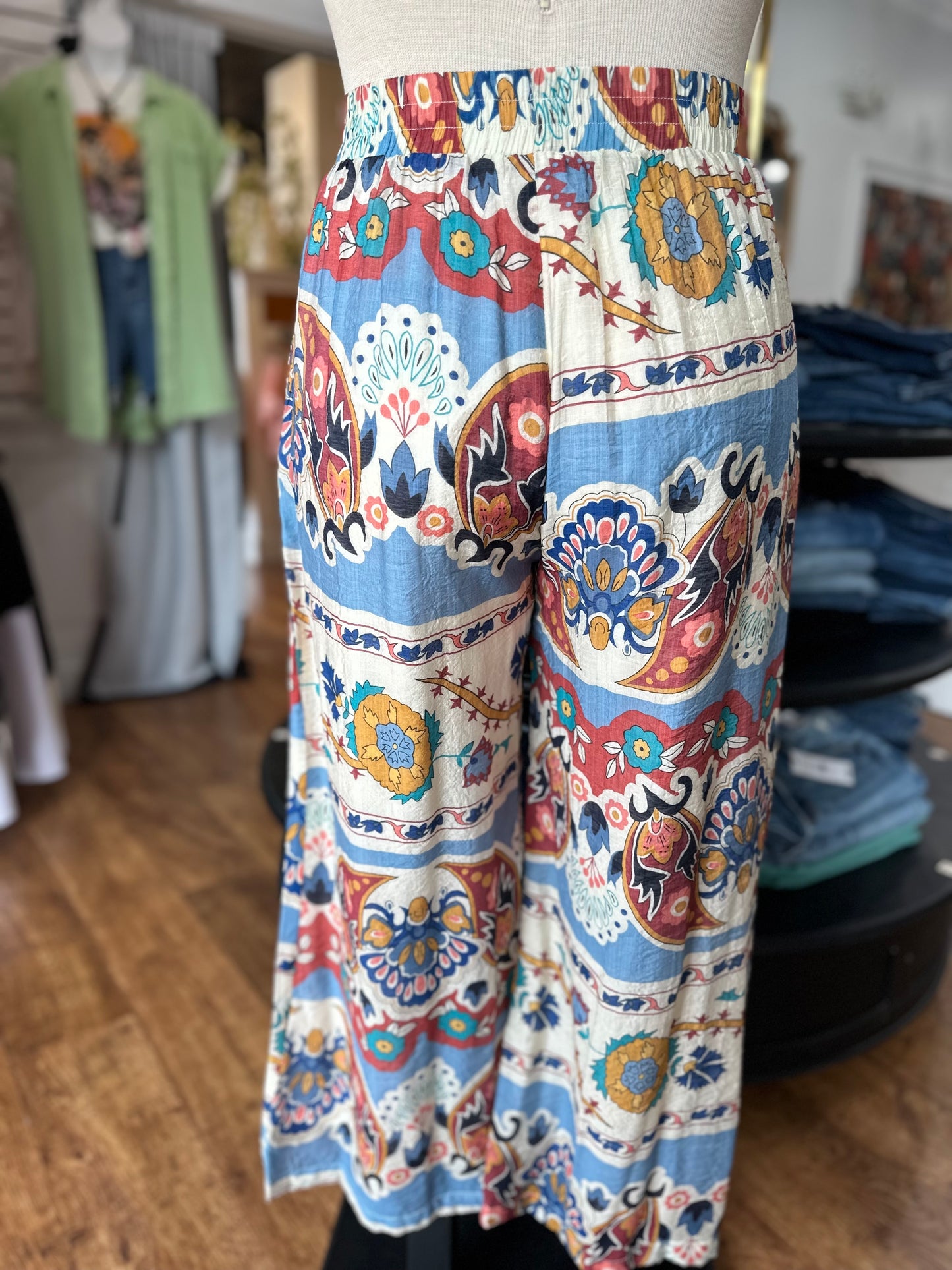 Share Your Story Printed Pants