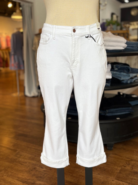 Judy Blue Mid Rise Cuffed Capri ~ HAVEN