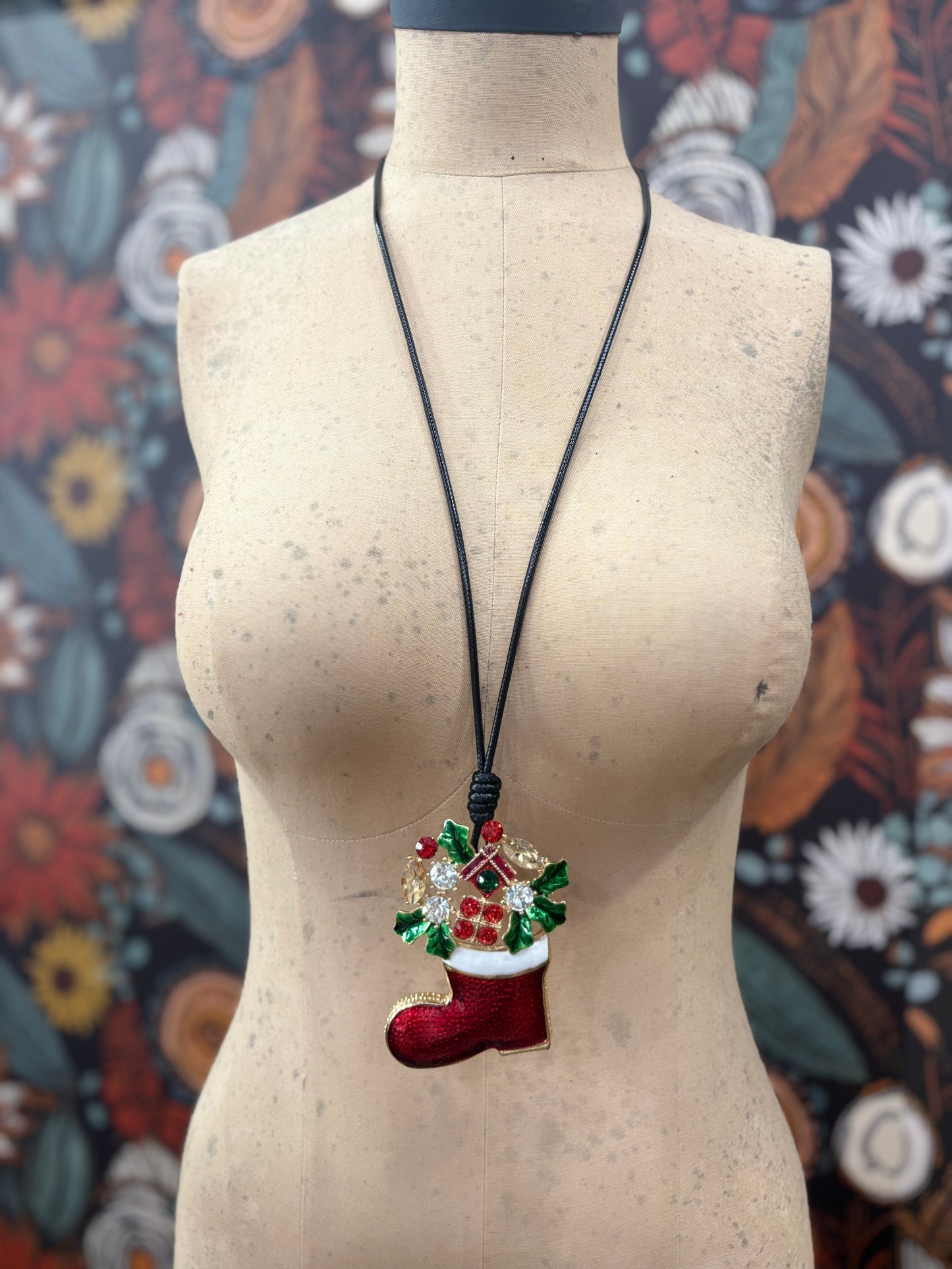 Feeling Jolly Christmas Necklace