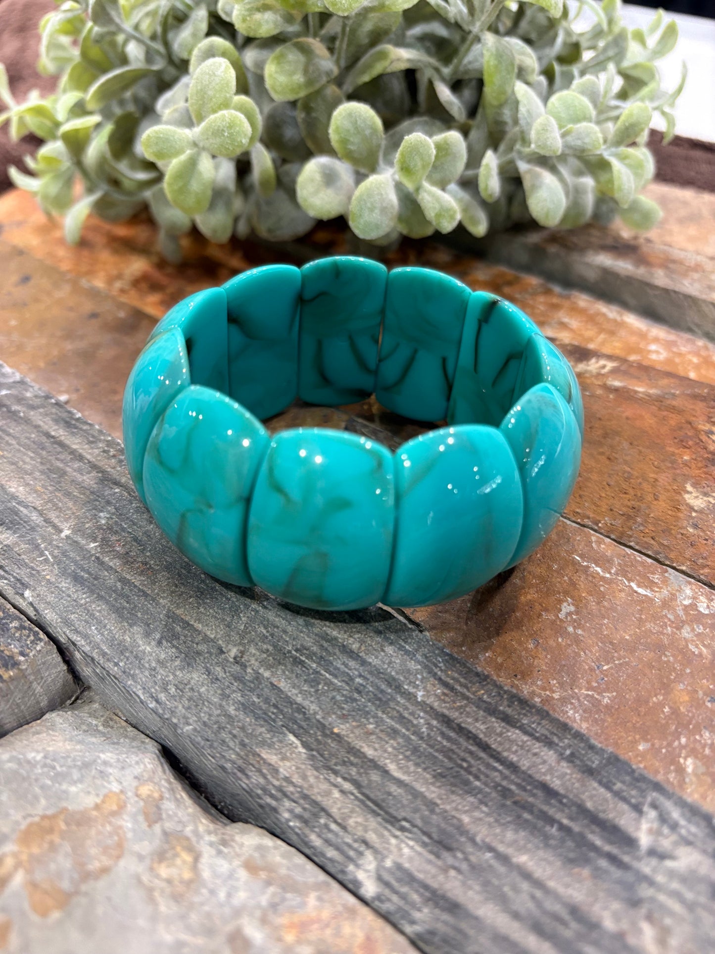 Vivid Views Acrylic Stretch Bracelet - Turquoise