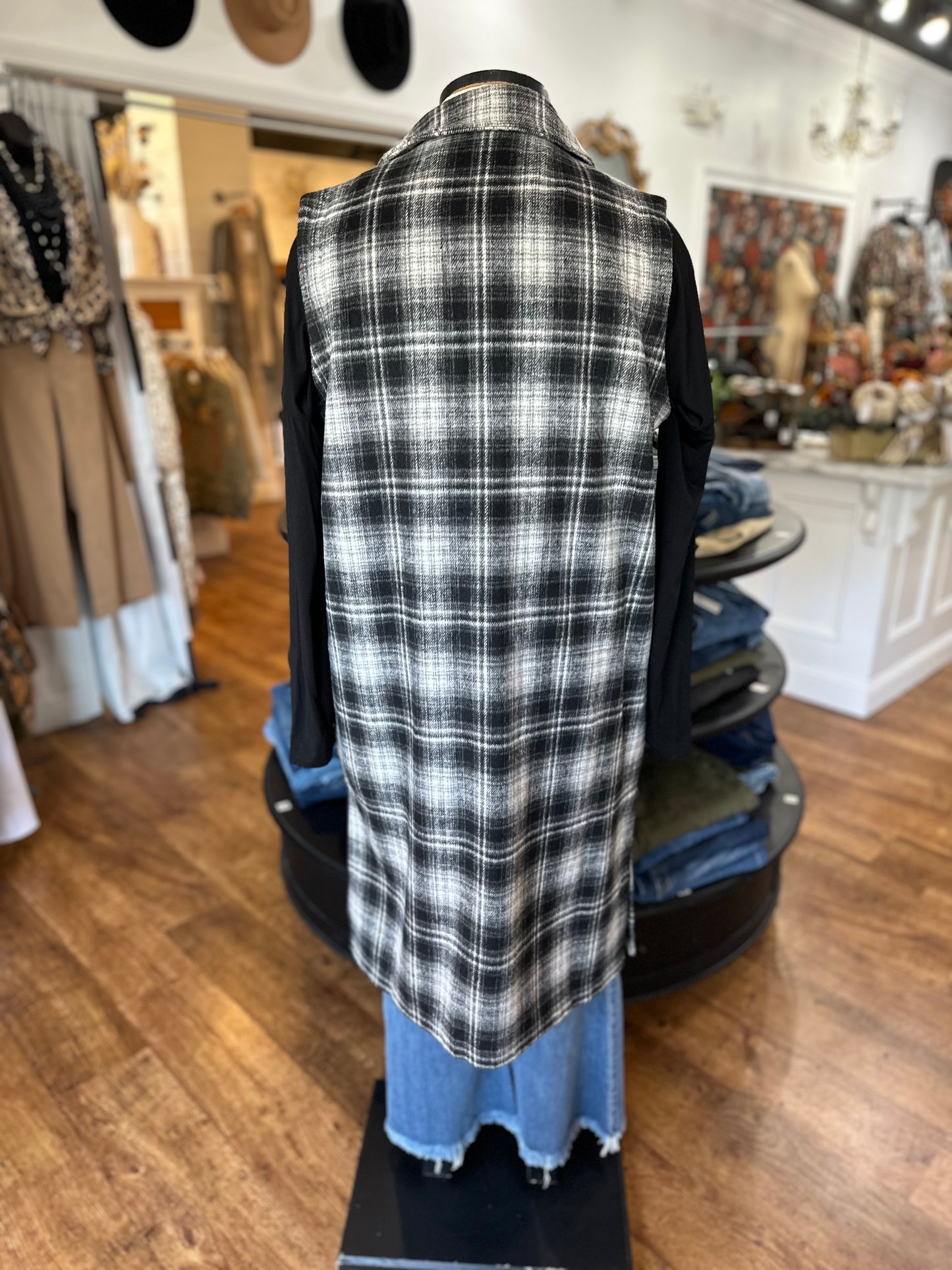 Better Perspective Sleeveless Plaid Vest