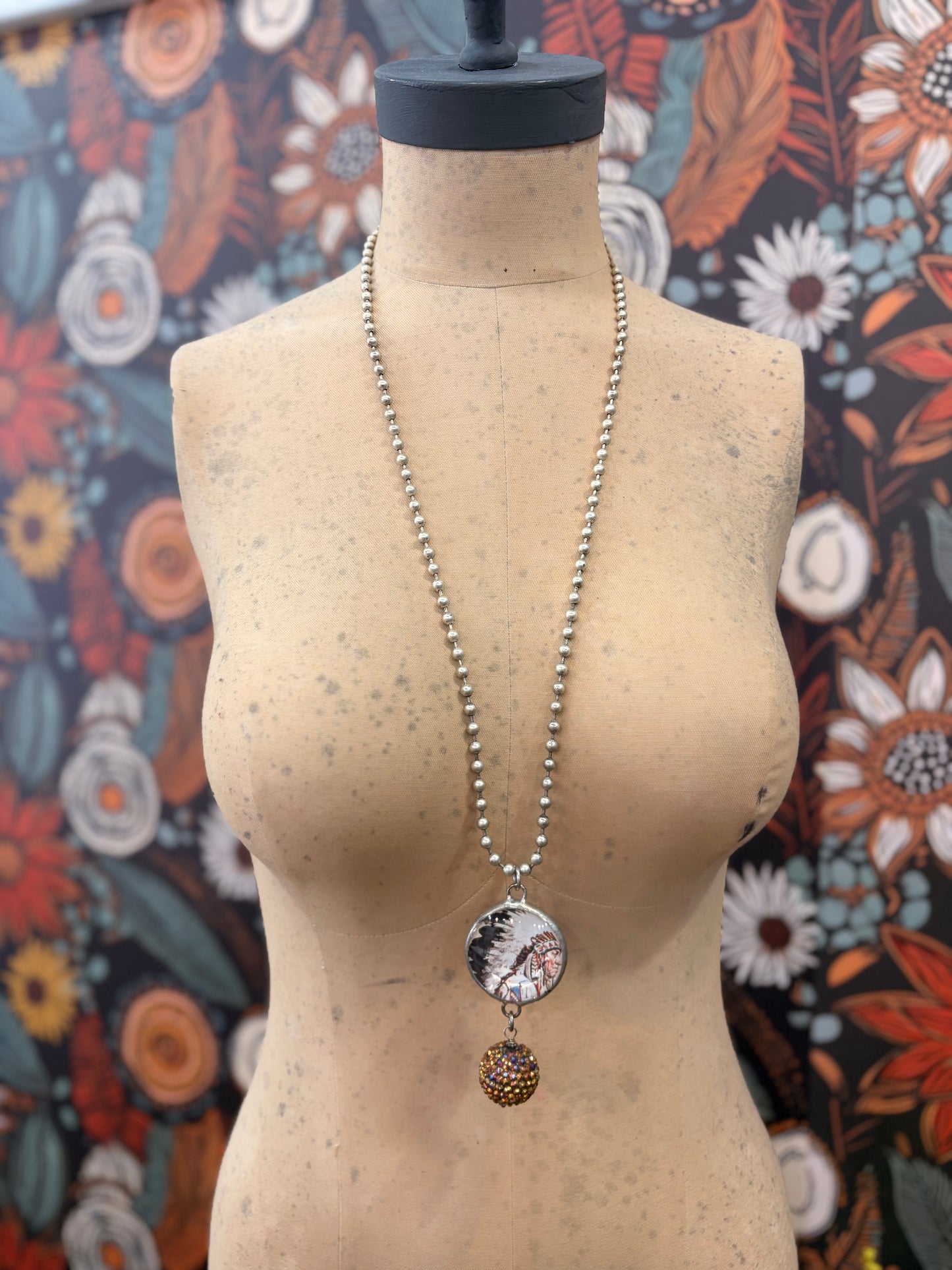 Whispering Feathers Chief Necklace / Art by Amy