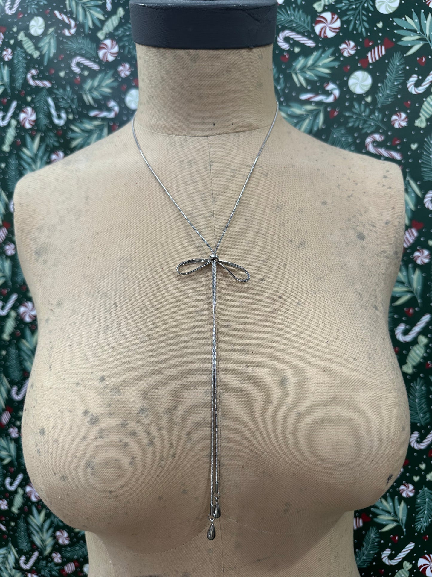 No Brainer Lariat Necklace ~ Silver