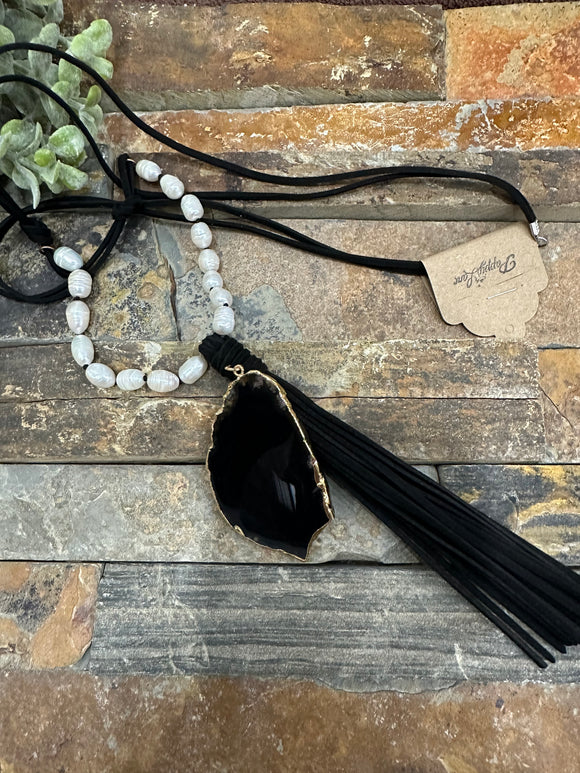 Hickory Natural Stone and Pearl Necklace ~ Black