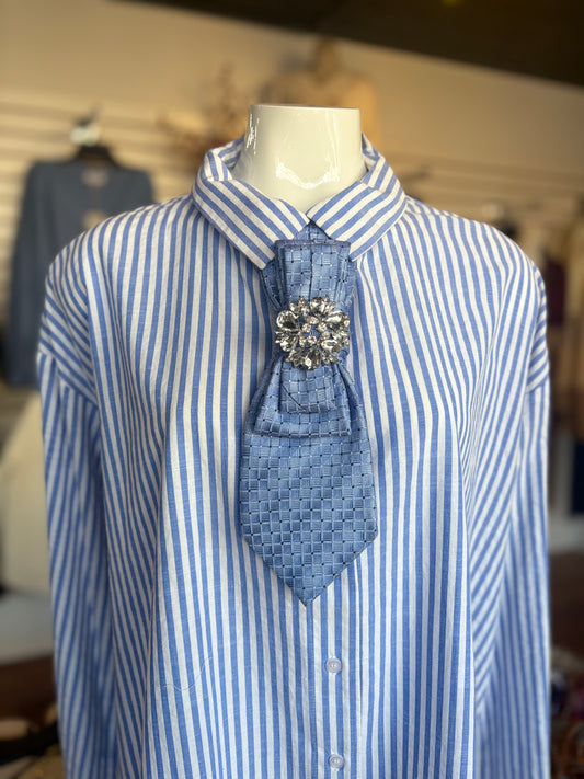 Simply Elegant Necktie Necklace Accessory / Crystal Brroch