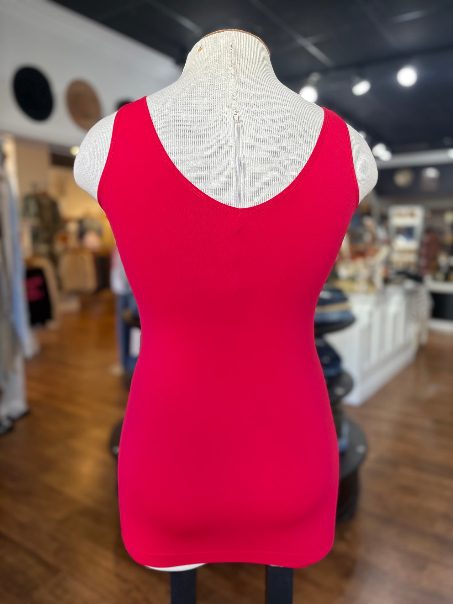 Basic Instincts Reversible Seamless Smoothing Tank ~ Red