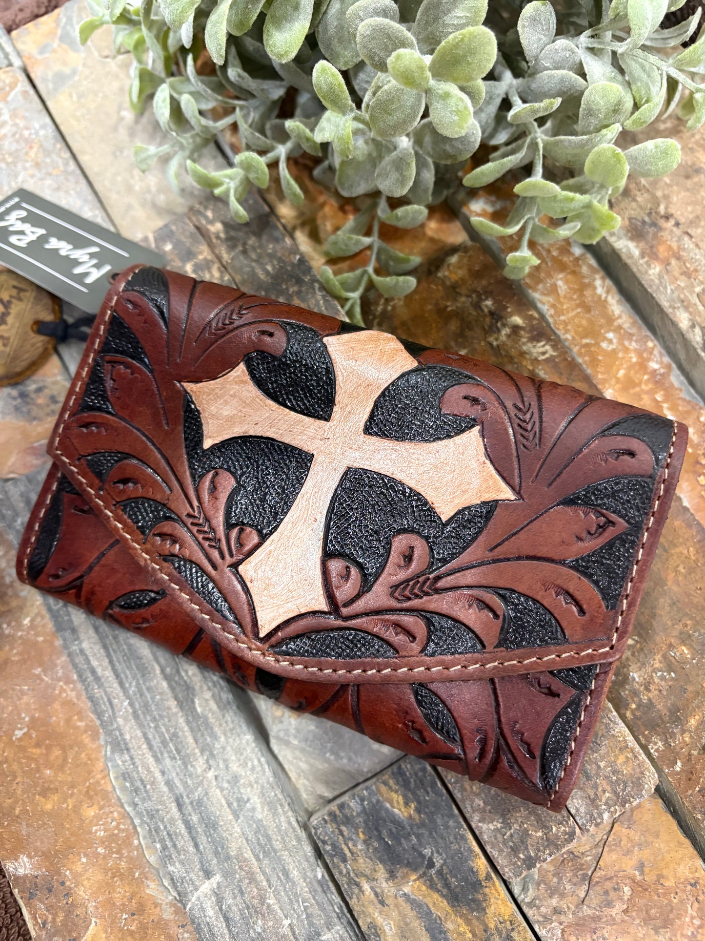 Myra Commitment Wallet