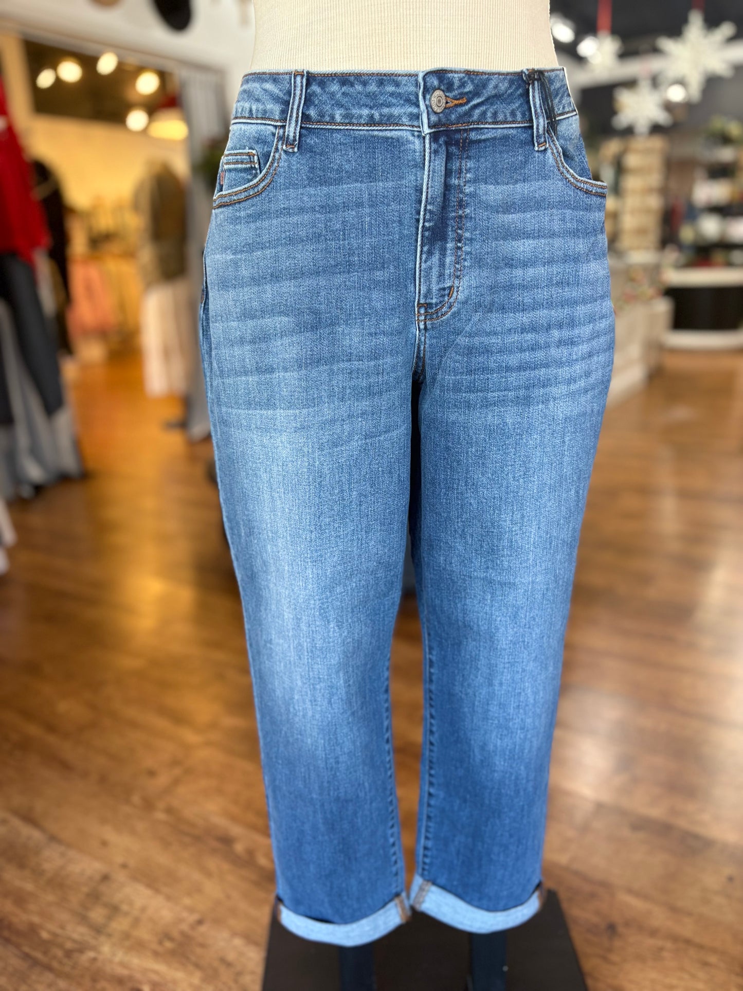Judy Blue Mid Rise Boyfriend Cuffed Jean ~ ESTELLE