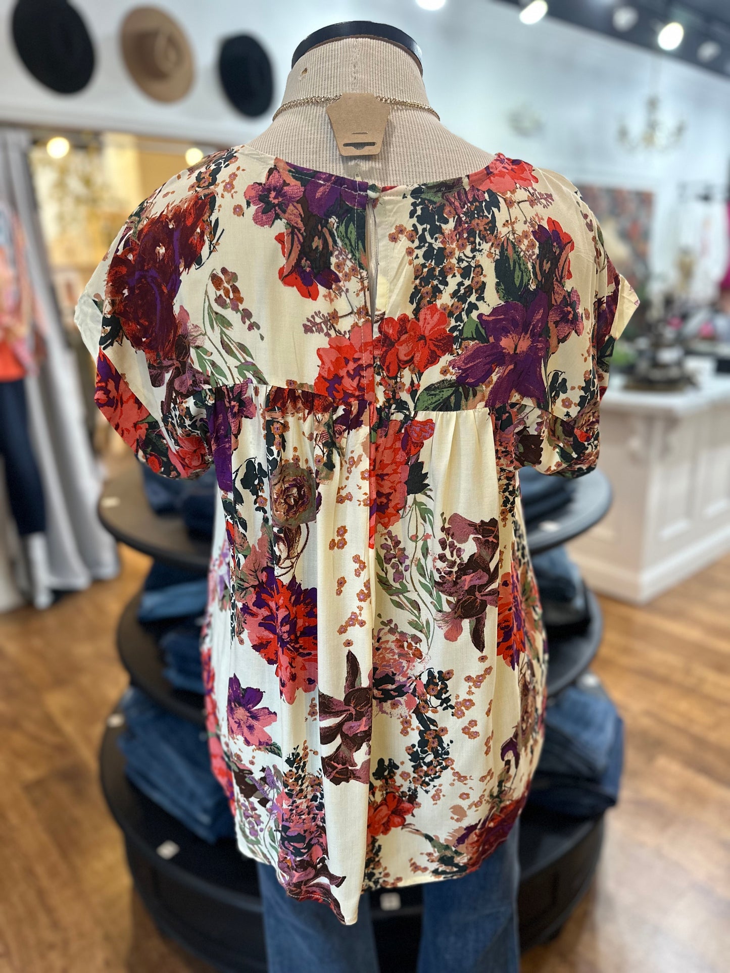 Sweet And Casual Floral Cap Sleeve Top