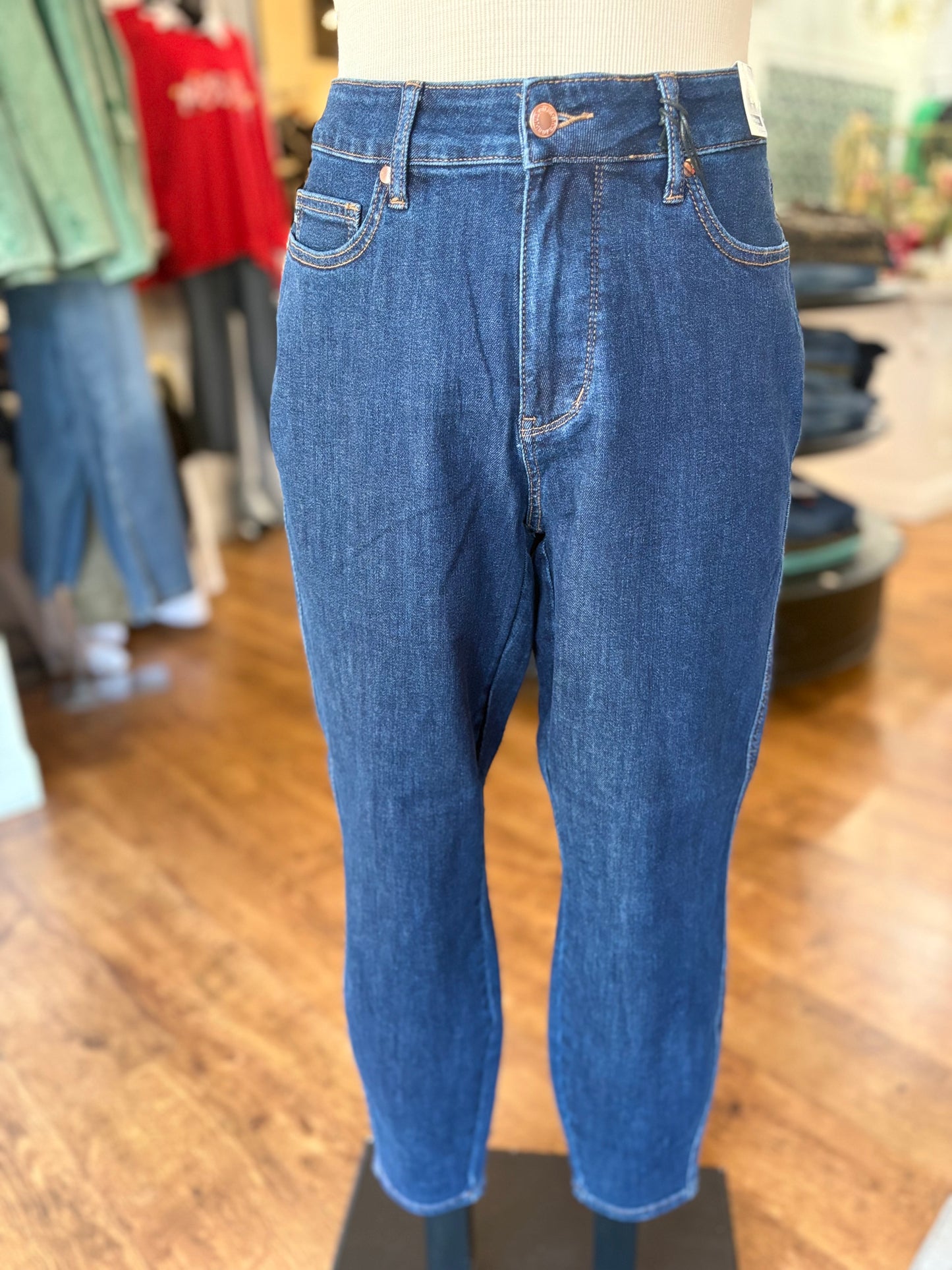 Judy Blue Mid Rise Tummy Control Skinny Jean ~ JUNE