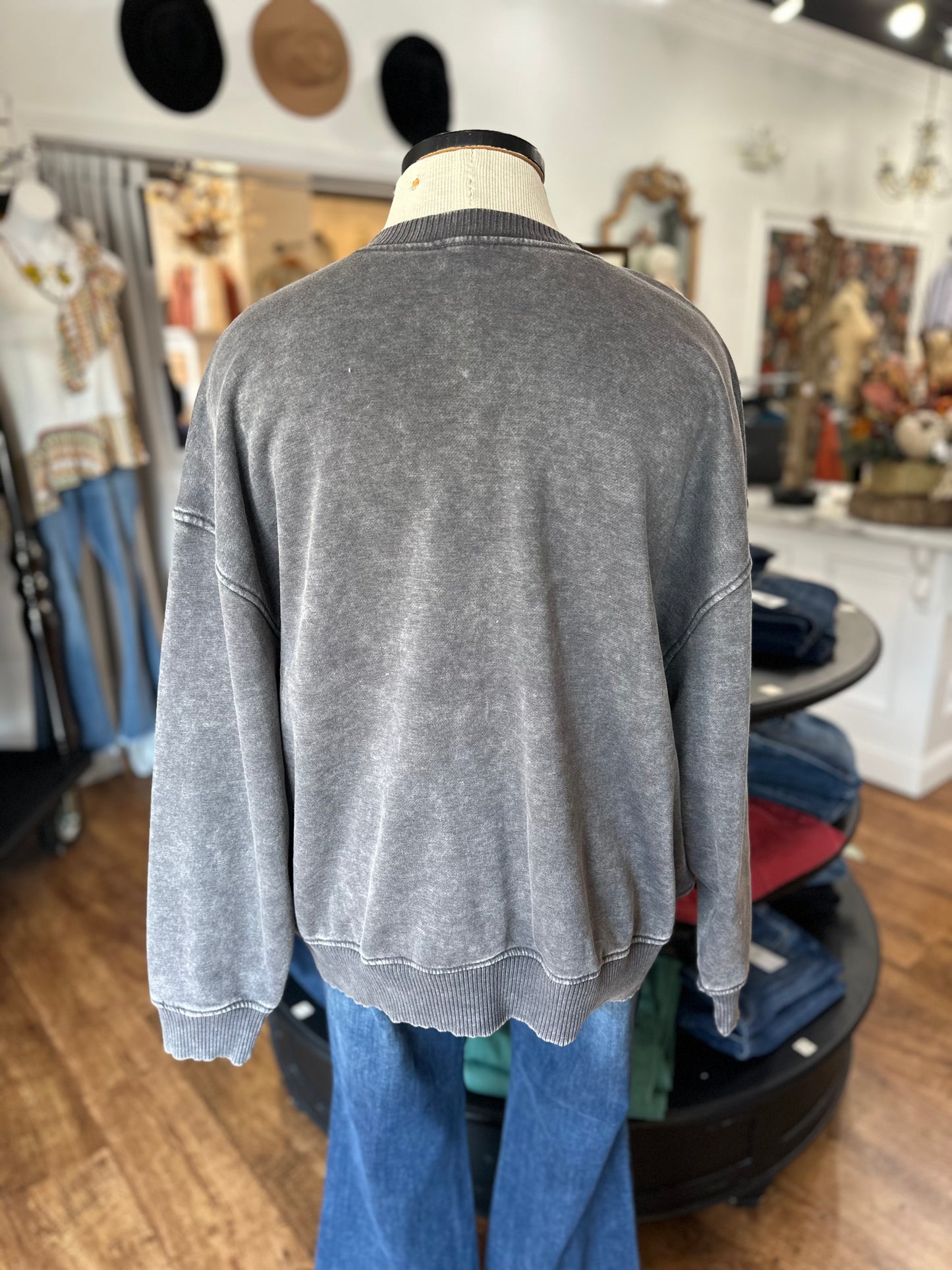 Casual Staple Mineral Wash Pullover ~ Ash Grey
