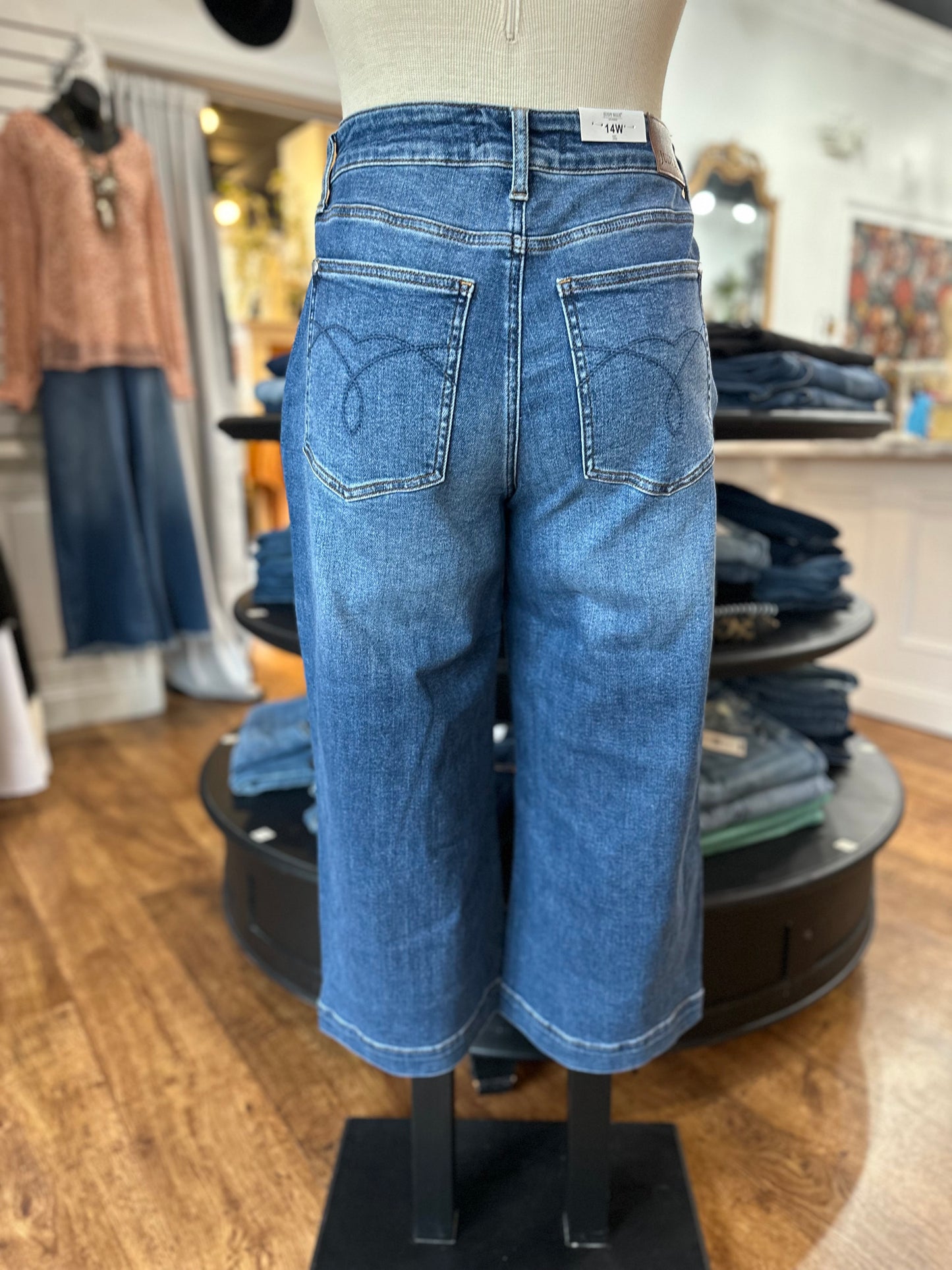 Judy Blue Mid Rise Wide Hem Crop Jean ~ TILLY