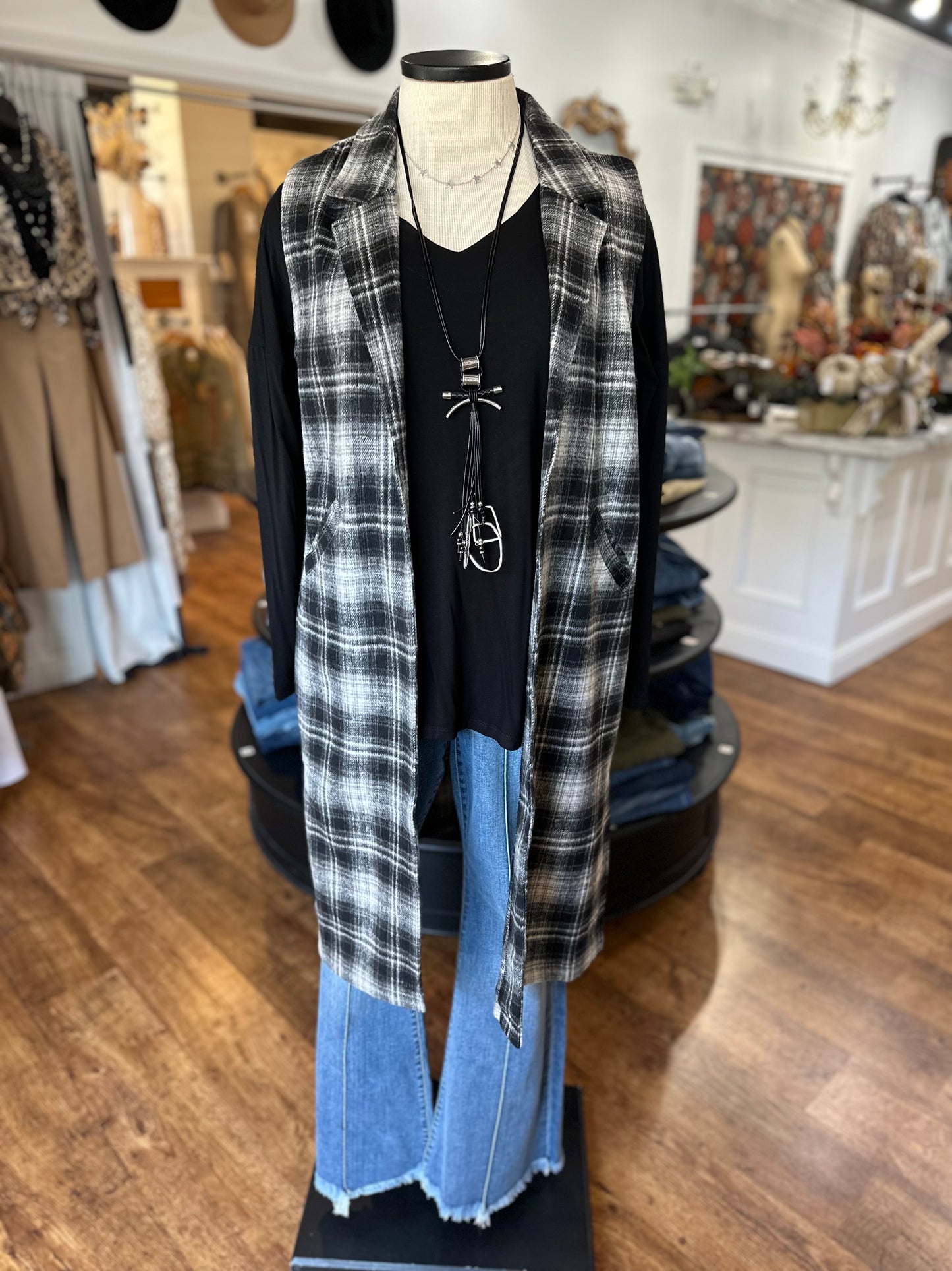 Better Perspective Sleeveless Plaid Vest