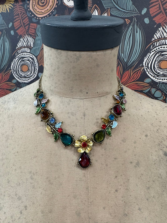 Guide Me There Crystal Flower Necklace Set