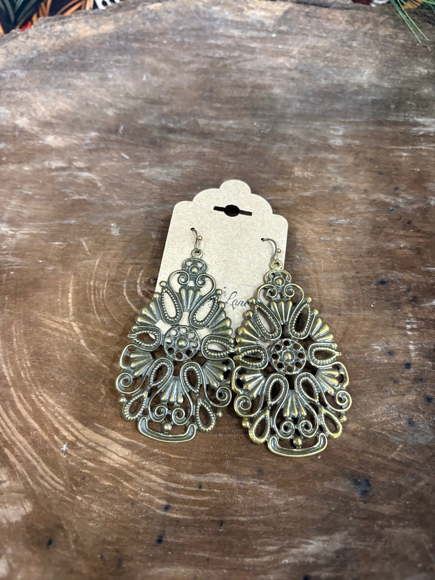 Rare Dream Filigree Earrings