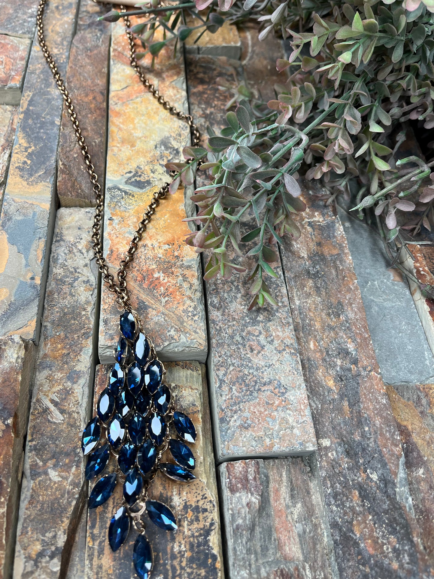 Make Your Entrance Blue Gemstone Necklace