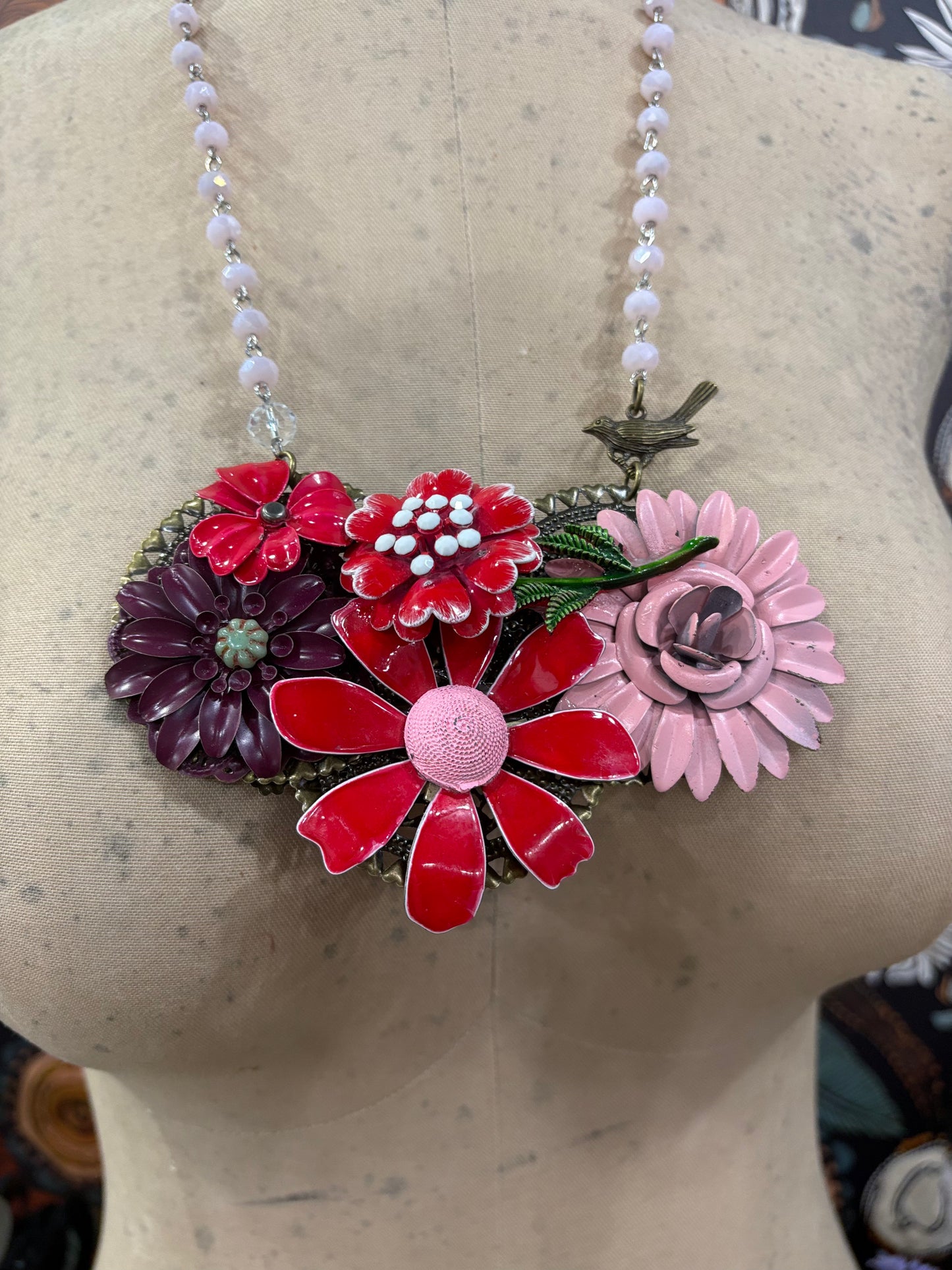 Vintage Mod Flower Assemblage Necklace - Red/Pink