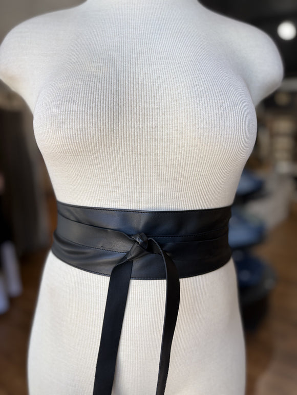 Simply Grand Wrap Belt ~ Black