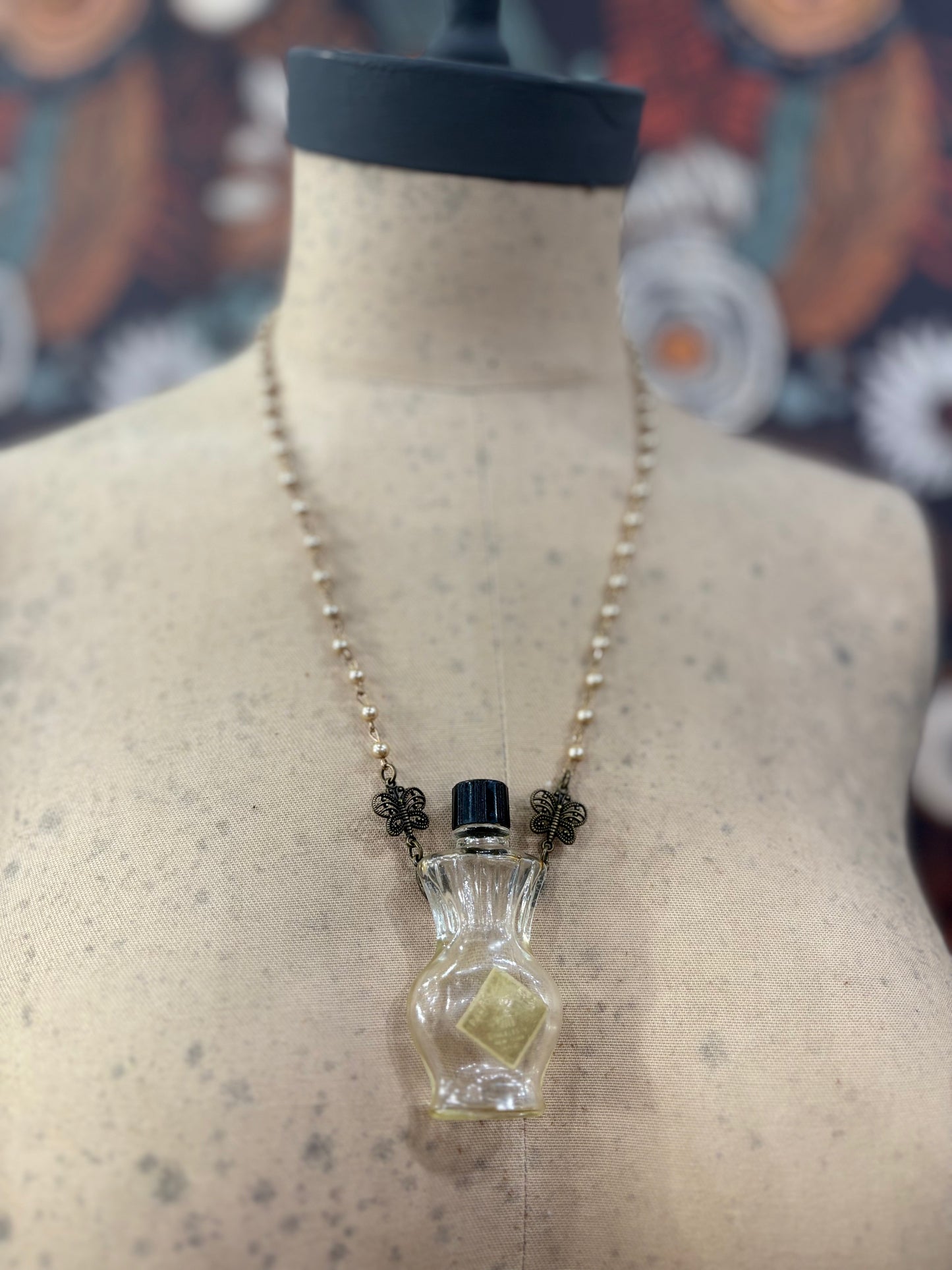 Vintage 1940's / 1950's Charles V New York 1800 Perfume Bottle Necklace